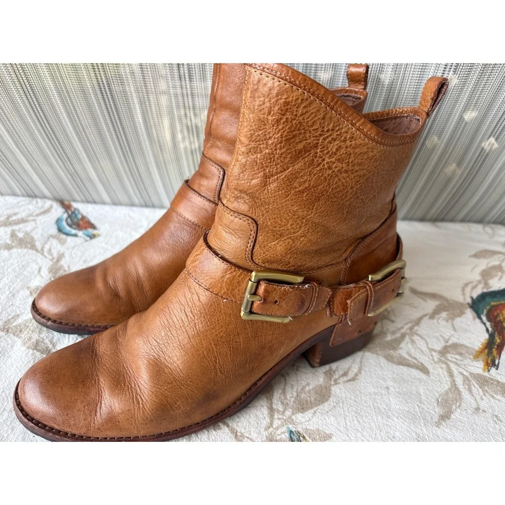 Donald J Pliner Wade Tan Leather Harness Ankle Boots Buckle Studded Brown 9M